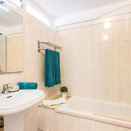 Apartamento 415 Borinquen Ocean View & Free Wifi Playa Feñabe